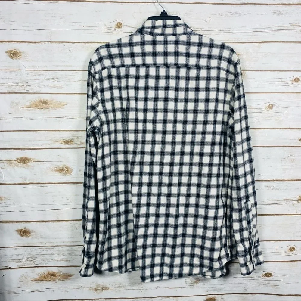 Banana republic Men's Black and White Plaid Long Sleeve Shirt Size L